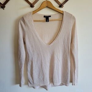 White House Black Market Cream Lightweight V-Neck Sweater